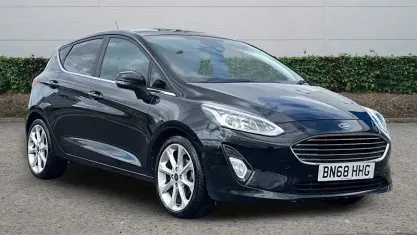 Używany Ford Fiesta Titanium 120 KM (88 kW) 2018 Czarny Hatchback