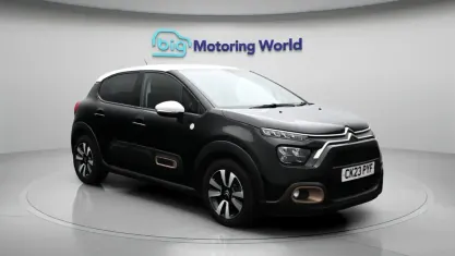 Używany Citroën C3 PureTech 83 KM (61 kW) 2023 Czarny Hatchback