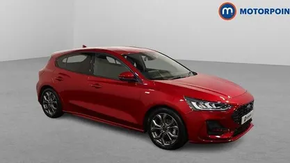 Used Ford Focus ST-Line 125 HP (91 kW) 2024 Red Hatchback