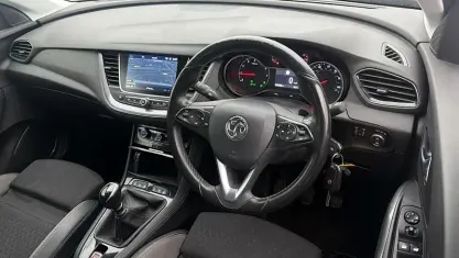 Used Vauxhall Grandland X Sport 131 HP (96 kW) 2019 Grey SUV