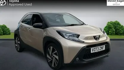 Used Toyota Aygo X 72 HP (52 kW) 2023 Beige SUV