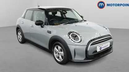 Begagnad Mini Cooper Classic 136 HK (100 kW) 2022 Grå Halvkombi