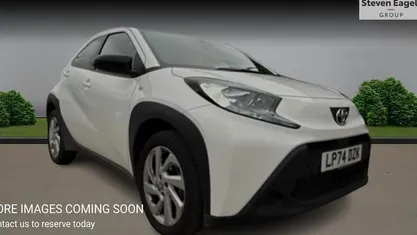 Used Toyota Aygo X PURE 72 HP (52 kW) 2025 SUV
