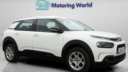 Used Citroën C4 Cactus Feel 110 HP (80 kW) 2019 White Hatchback