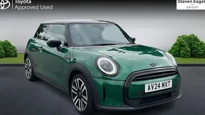 Used Mini Cooper Exclusive 136 HP (100 kW) 2024 Green Hatchback