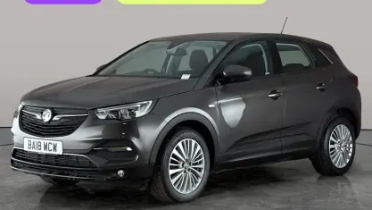 Used Vauxhall Grandland X S 131 HP (96 kW) 2018 Grey SUV