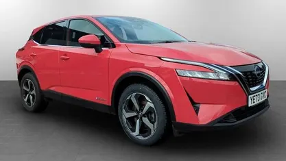 Used Nissan Qashqai N-Connecta 190 HP (139 kW) 2023 Red SUV