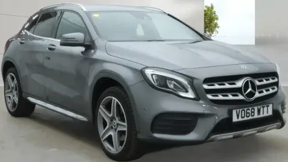 Usado Mercedes GLA220 Active 177 HP (130 kW) 2018 Cinzento SUV