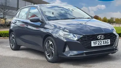Used Hyundai i20 SE 101 HP (74 kW) 2022 Grey Hatchback