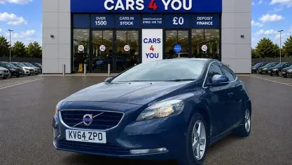 Used Volvo V40 SE 115 HP (84 kW) 2015 Blue Hatchback