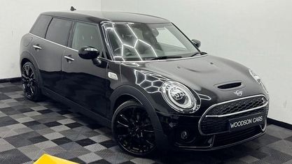 Usado Mini Cooper Clubman Sport 192 HP (141 kW) 2019 Preto Carrinha