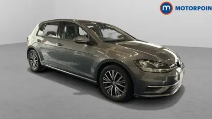 Used VW Golf VII SE 131 HP (96 kW) 2018 Grey Hatchback