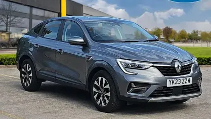 Used Renault Arkana Evolution 140 HP (102 kW) 2023 Grey  SUV
