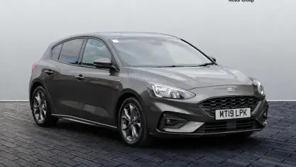 Used Ford Focus ST-Line 125 HP (91 kW) 2019 Grey Hatchback