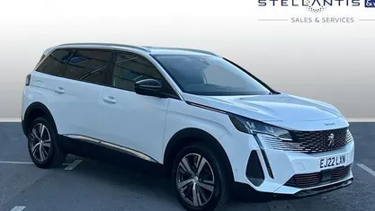 Used Peugeot 5008 Allure Premium 131 HP (96 kW) 2022 White SUV