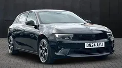 Black Used 2024 Vauxhall Astra Ultimate Hatchback | £18,971 (Fair price)
