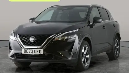 Used Nissan Qashqai N-Connecta 140 HP (102 kW) 2023 Black SUV