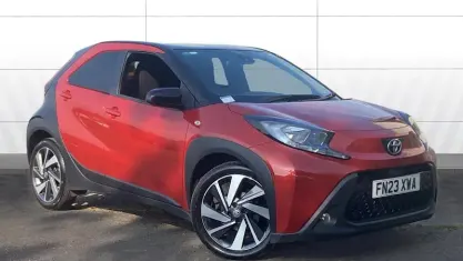 Usado Toyota Aygo X 72 CV (52 kW) 2025 SUV