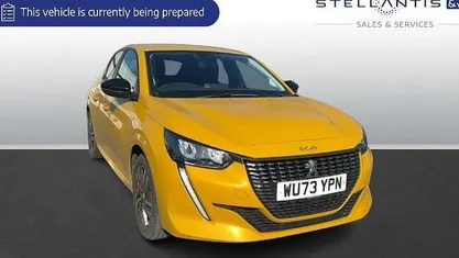 Used Peugeot 208 Active+ 102 HP (75 kW) 2023 Hatchback