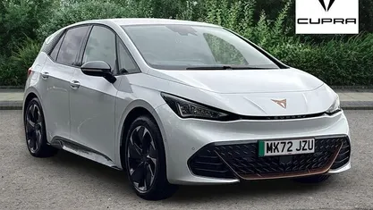Begagnad Cupra Born e-Boost 169 kW (230 HK) 2024 Halvkombi