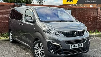 Used Peugeot Traveller Allure 179 HP (131 kW) 2017 Grey MPV