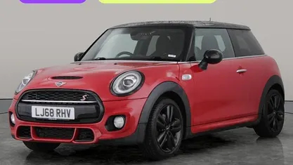 Used Mini Cooper S Hatch 192 HP (141 kW) 2019 Red Hatchback