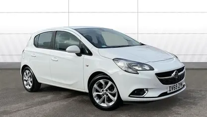 Used Vauxhall Corsa SRi 90 HP (66 kW) 2019 White Hatchback
