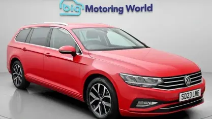 Used VW Passat SEL 150 HP (110 kW) 2023 Red Estate