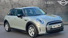 Used 2021 Mini Cooper Comfort Hatchback | £16,931 (Fair price)