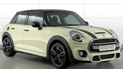Used Mini Cooper S Hatch 192 HP (141 kW) 2018 White Hatchback