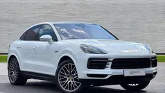 White Used 2023 Porsche Cayenne Platinum Edition SUV | £68,950 (Fair price)