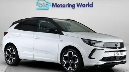 Used Vauxhall Grandland X Ultimate 131 HP (96 kW) 2024 White SUV