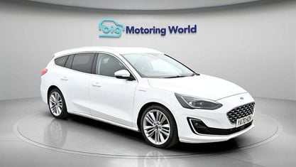 Used Ford Focus Vignale 155 HP (114 kW) 2020 White Estate