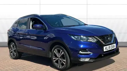 Used Nissan Qashqai N-Connecta 140 HP (102 kW) 2019 Blue SUV