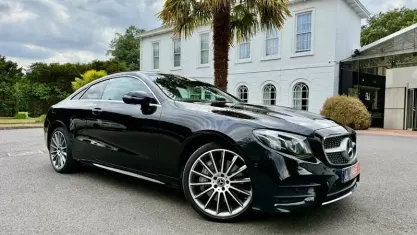 Begagnad Mercedes E450 AMG Line Premium Plus 367 HK (269 kW) 2018 Svart Sportkupé