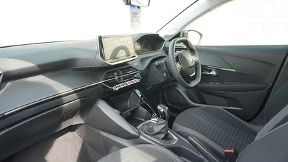 Used Peugeot 208 Active 75 HP (55 kW) 2024 Hatchback