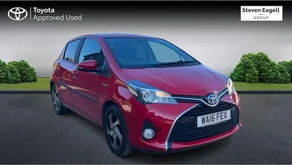Used Toyota Yaris Hybrid 101 HP (74 kW) 2016 Hatchback