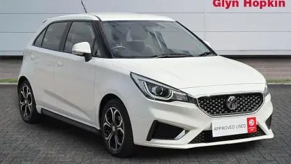 Used MG MG3 Exclusive 106 HP (77 kW) 2023 White Hatchback