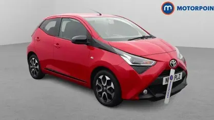 Used Toyota Aygo Trend 72 HP (52 kW) 2019 Red Hatchback