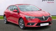 Red Used 2017 Renault Mégane IV Dynamique Hatchback | £9,500 (Fair price)