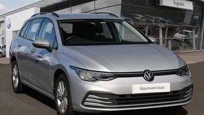 Używany VW Golf VIII Life 150 KM (110 kW) 2022 Srebrny Kombi