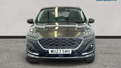 Begagnad Ford Kuga Vignale 190 HK (139 kW) 2023 Grå SUV