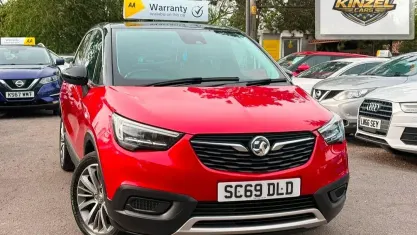 Used Vauxhall Crossland X S 83 HP (61 kW) 2020 Red SUV