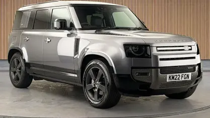 Used Land Rover Defender HSE Dynamic 300 HP (220 kW) 2024 SUV
