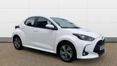 White Used 2024 Toyota Yaris Hybrid Hatchback | £16,629 (Super price)