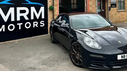 Used Porsche Panamera Diesel 300 HP (220 kW) 2015 Black Hatchback