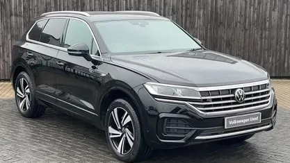 Used 2023 VW Touareg R-line SUV | £38,699 (Fair price)