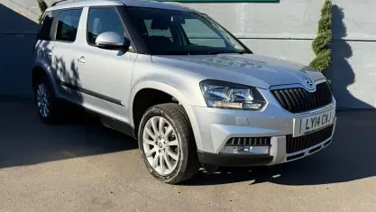 Usado Skoda Yeti Outdoor SE 105 HP (77 kW) 2015 SUV