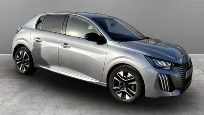 Used Peugeot 208 Allure 101 HP (74 kW) 2025 Hatchback