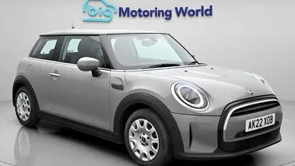 Used Mini ONE Classic 102 HP (75 kW) 2022 Hatchback